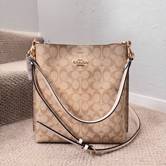 coach Mollie Bucket Bag In Signature Canvas ca561 Shoulder Bags